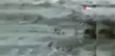 Denizde akıntıya kapıldılar...Can pazarı kamerada