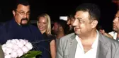 ABD'li aktör Steven Seagal Aylan bebek filmi için görüşmeler yaptı