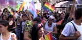 Taksim'deki Onur Yürüyüşü'ne polis plastik mermiyle müdahale etti!
