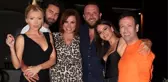 Şarkıcı Simge Sağın, Deniz Seki'nin doğum gününe dansıyla damga vurdu