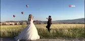 Genç çift balonlar eşliğinde harmandalı oynadı