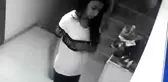 Davetli gibi geldiği düğün evini soyan kadın hırsız kamerada