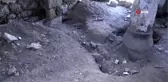 Defineciler tarihi kilisede kazmadık yer bırakmadı