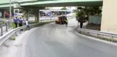 Bakırköy'de vinç devrildi