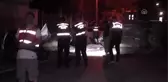 İzmir'de iki otomobil çarpıştı: 2 ölü, 1 yaralı