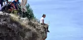 Falezlerde intihara kalkışan genç kadının sözleri yürek dağladı