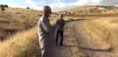 Bakır tel, dut ve nar ağaçlarının dalları ile su buluyor