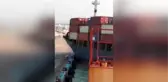 Denizde panik anları! Kargo gemisi limana çarptı