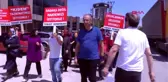 BURSA İşten çıkarıldıkları fabrika önünde eylem yaptılar
