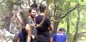 Uçurumda erkek cesedi bulundu