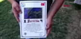 ÇANAKKALE BU KÖYE GELEN TURİSTLER SERTİFİKA İLE UĞURLANIYOR