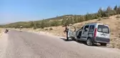 Hafif ticari araç devrildi: 12 yaralı