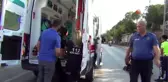 Motosikletli sürücü yaşlı kadına çarpıp kaçtı
