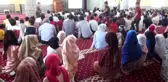 Çocuklar ve ailelerini camide buluşturan etkinlik