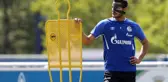 Schalke 04 forması giyen Ozan Kabak, düz koşulara başlıyor