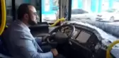 Şoförü geciken otobüsü belediye başkanı kullandı