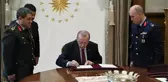 Cumhurbaşkanı Erdoğan'ın onayladığı YAŞ kararları açıklandı