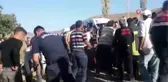 İşçi servisi ile kamyonet çarpıştı: 10 yaralı