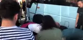 Minibüsün çarptığı kadın öldü