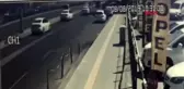 DİYARBAKIR KAMYONET İLE OTOMOBİLİN ÇARPIŞTIĞI KAZA KAMERADA
