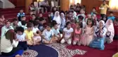 Kur'an kursunu bitirdiler hediyeleri kaptılar
