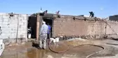 Söndürmek istediği alevlerin arasında kalan genç kız yaralandı