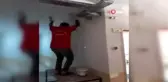 Önce okulu boyadılar, sonra göbek attılar