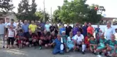Köylüler 70 yıllık çöplüğü futbol sahası yaptı