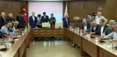 Hükümet ile Türk-İş, kamu işçisinin 2019-2020 yılı Toplu İş Sözleşmesi üzerinde anlaştı (1)