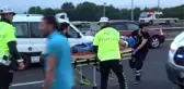 Bayram tatili dönüşü trafik kazası ile bitti... Otomobil minibüse çaptı: 2'si çocuk 13 yaralı