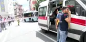 İSTANBUL-ÜMRANİYE'DE MİNİBÜS İLE OTOMOBİL ÇARPIŞTI; 1'İ BEBEK 6 YARALI