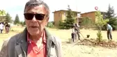Bakan Yardımcısı Dursun'un adı sanatçıların köyündeki çınarlıkta yaşatılacak