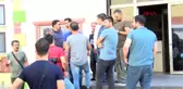 Oğlunun dağa kaçırıldığını iddia eden anne, HDP'de oturma eylemi başlattı