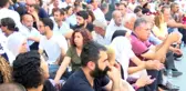 Diyarbakır'da HDP'lilerden oturma eylemi