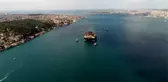 Dev petrol arama platformunun boğazdan geçişi havadan görüntülendi