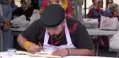 Tokat'ta en hızlı bat yeme ve yaprak sarması için yarıştılar