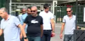 Diyarbakır annesinin hdp önünde eylem yaptığı gence ev hapsi