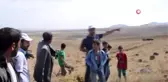 Taş ocağı kurulmasını istemen köylüler traktörleri ile eylem yaptılar