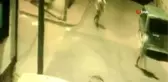 Fatih'te 18 yaşındaki gence silahlı saldırıda anı kamerada