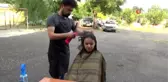 Köy köy dolaşıp kız çocuklarının saçlarını kesiyorlar