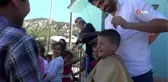 Öğrencilerin saçlarına gönüllüler makas attı