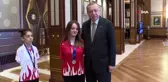 Cumhurbaşkanı Erdoğan, milli sporcular Sümeyye Boyacı ve Sevilay Öztürk'ü kabul etti
