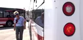 İzmir'de 17 kadın otobüs şoförü işbaşı yaptı