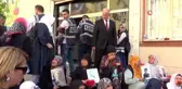 Osmanlı hanedanı torunu Nurhan Osmanoğlu'ndan HDP önündeki ailelere destek ziyareti