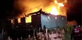 Karabük'te kardeşlere ait 2 katlı ev yandı