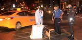 Fatih'te hırsızlar çaldıkları kasayı yol ortasında düşürdü