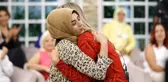 Esra Erol, Şırnaklı Leyla'nın okuma hayalini gerçekleştirdi