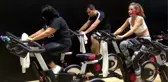 Ankaralı sporseverler 'indoor cycling' egzersizi yaptı