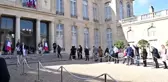 Elysee Sarayı'nın kapıları, Chirac'ı anmak isteyenler için açıldı