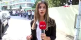 Kartal'da öğretmenlerin istifa ettiğini duyan veliler, okul önüne koştu